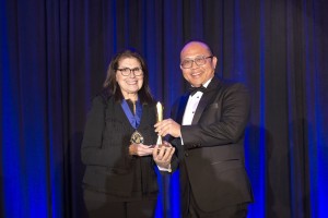 SkyAwani 2 Residences was recognised as the FIABCI World Gold Winner  in the affordable housing category at the FIABCI World Prix d’Excellence  Awards 2023. Receiving the award was SkyWorld chief executive officer Lee  Chee Seng (right).