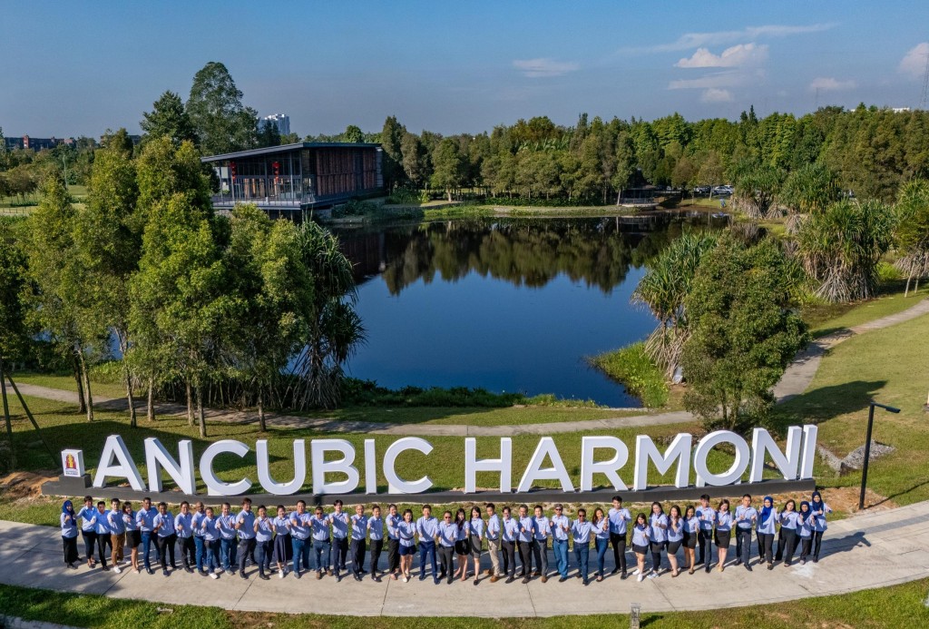 The Ancubic team takes an aerial photograph of the site of Ancubic Harmoni.
