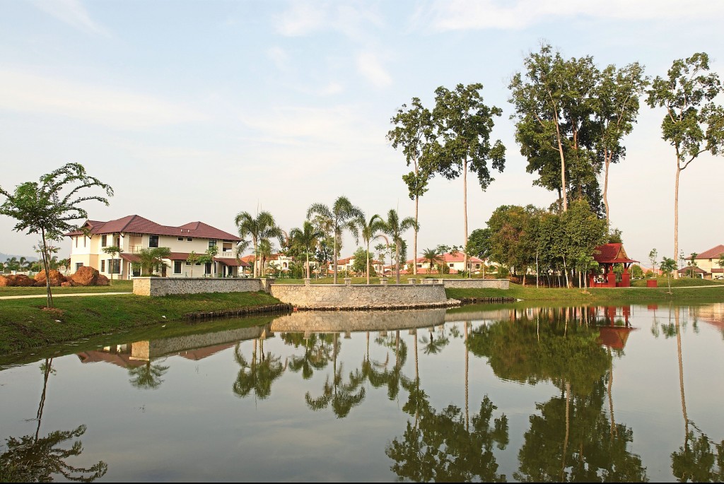 New launches in Taman Tasik Utama, Melaka include Cinerea Heights.