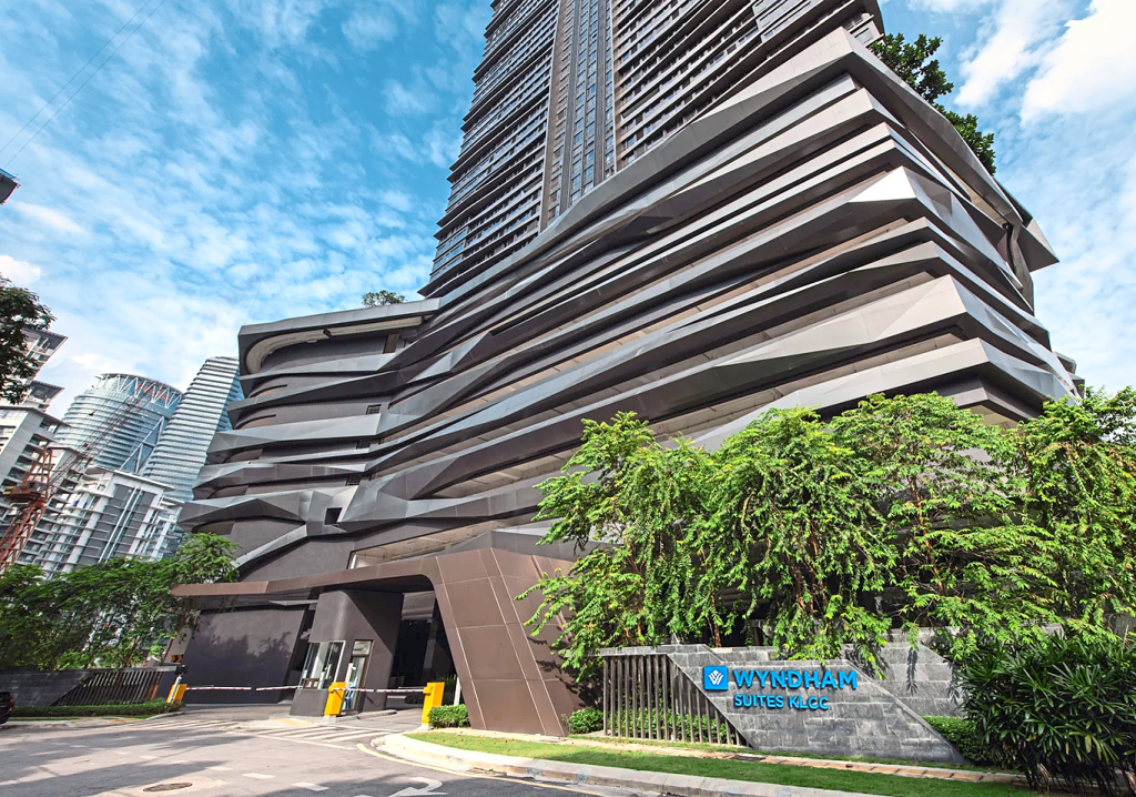 Wyndham Suites KLCC: Located within the heart of KL City Centre with a magnificent skyline overseeing Petronas Twin Tower, Menara Telekom and Exchange 106, this iconic building is just a stone’s throw away from the bustling city centre, and yet a sanctuary to call home.