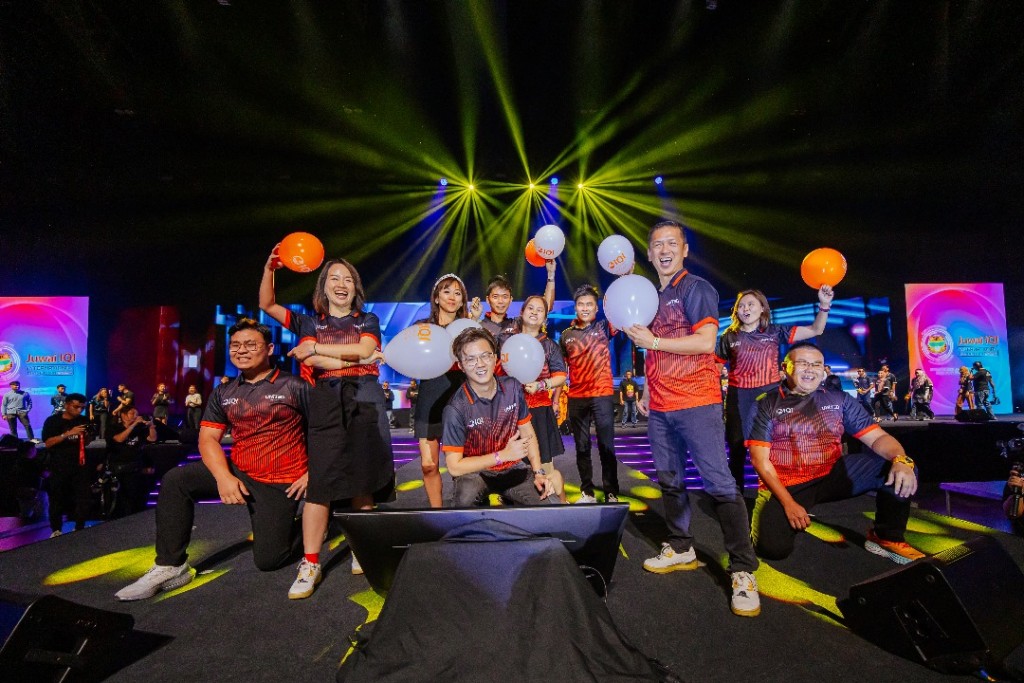 IQI warriors in one of the catwalks for IQI merchandise.