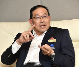 SP Setia Bhd’s CEO Datuk Zaini Yusoff urge the industry to elevate standards by adopting Industrialised Building Systems (IBS) and Building Information Modeling (BIM).