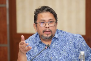 UEM Sunrise Bhd CEO Sufian Abdullah emphasised that overspending on road systems has made road transport cheaper than rail, which undermines the economic potential of rail freight.