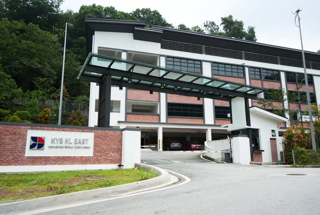 The KYS KL East International School is just a short walk away.
