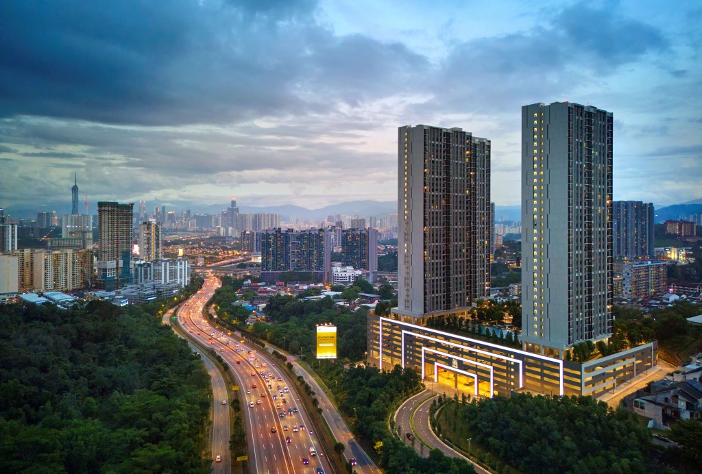 The exterior facade of M Oscar by Mah Sing.